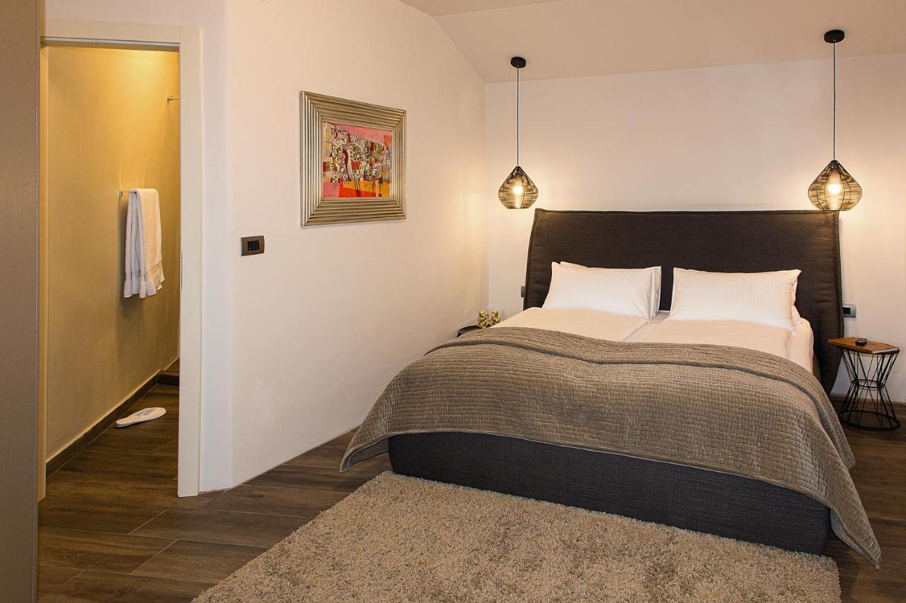 שמארטנו Aldila Art Rooms, Apartment And Vacation House מראה חיצוני תמונה