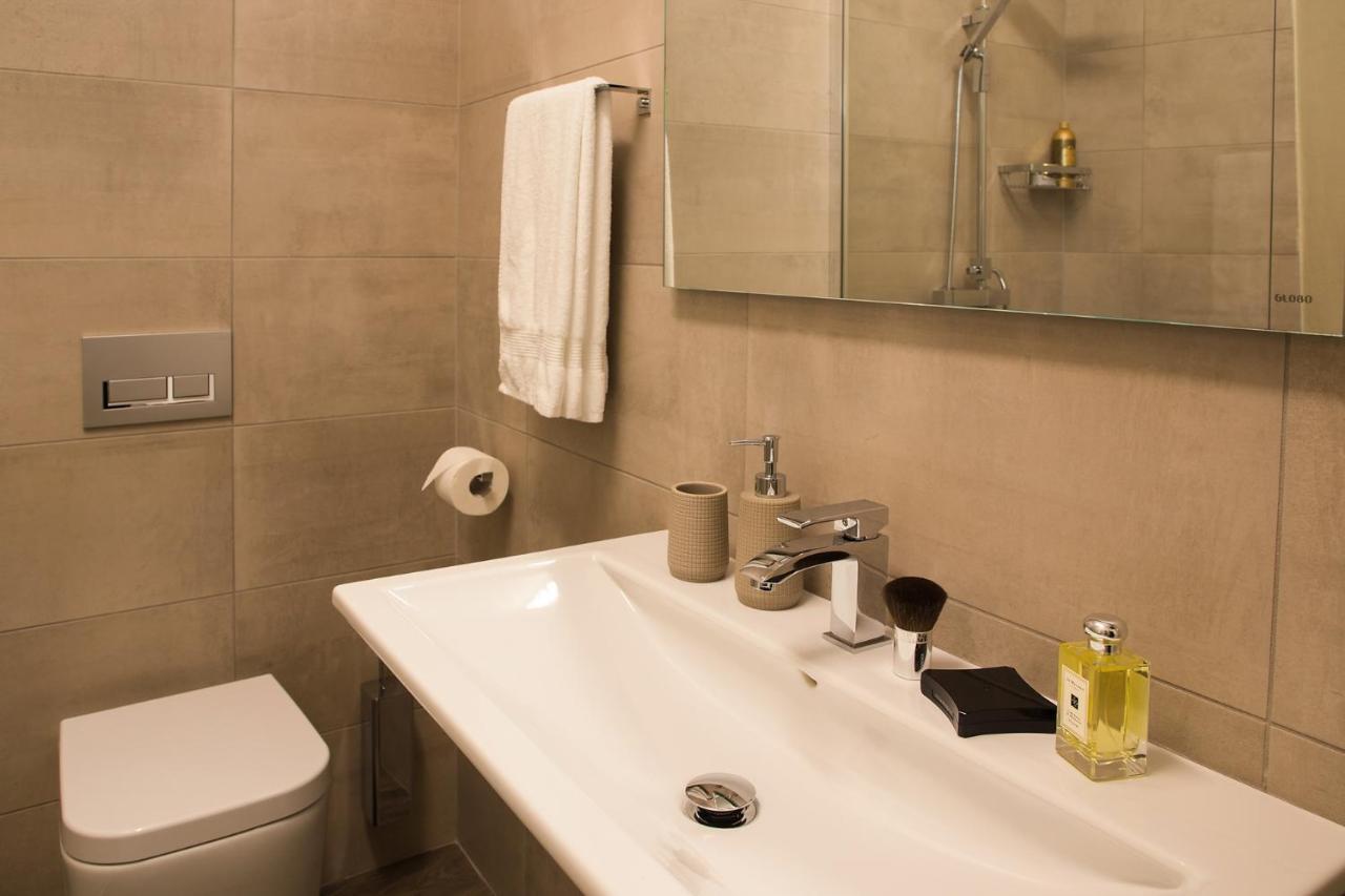 שמארטנו Aldila Art Rooms, Apartment And Vacation House מראה חיצוני תמונה