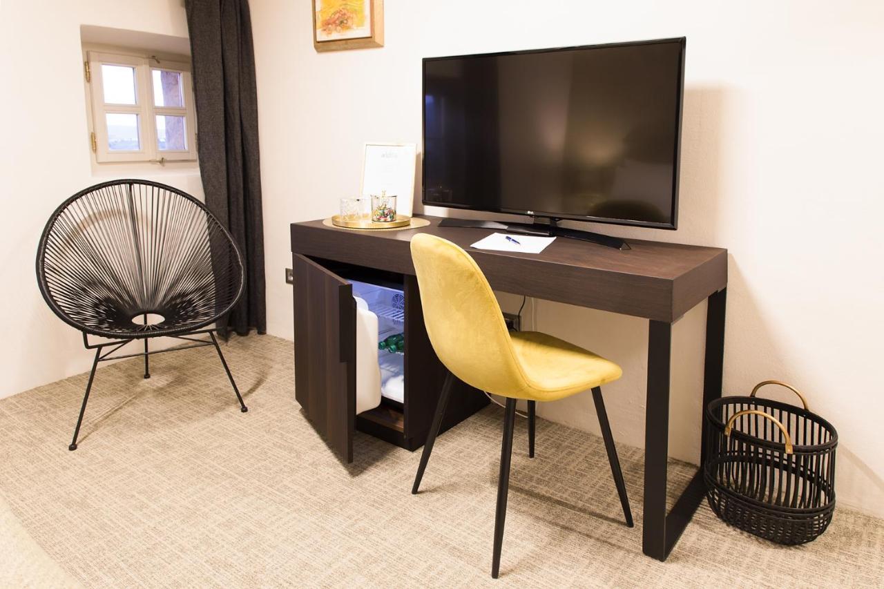 שמארטנו Aldila Art Rooms, Apartment And Vacation House מראה חיצוני תמונה